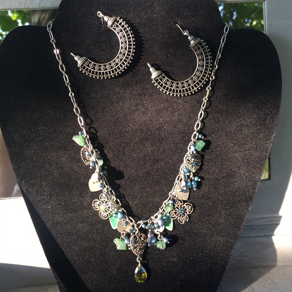 Boho silver, green & blue necklace with earrings - Picture 2 of 5
